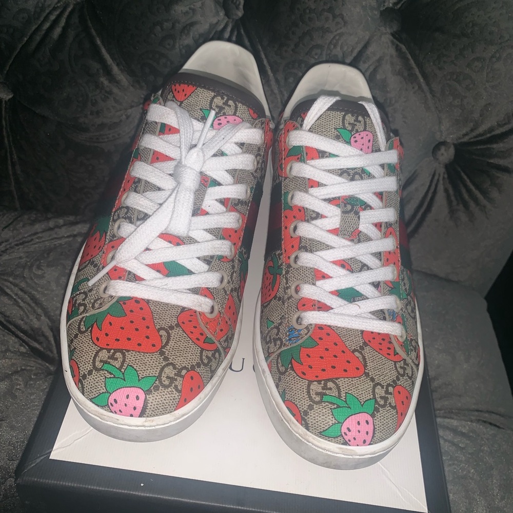 Gucci sneakers